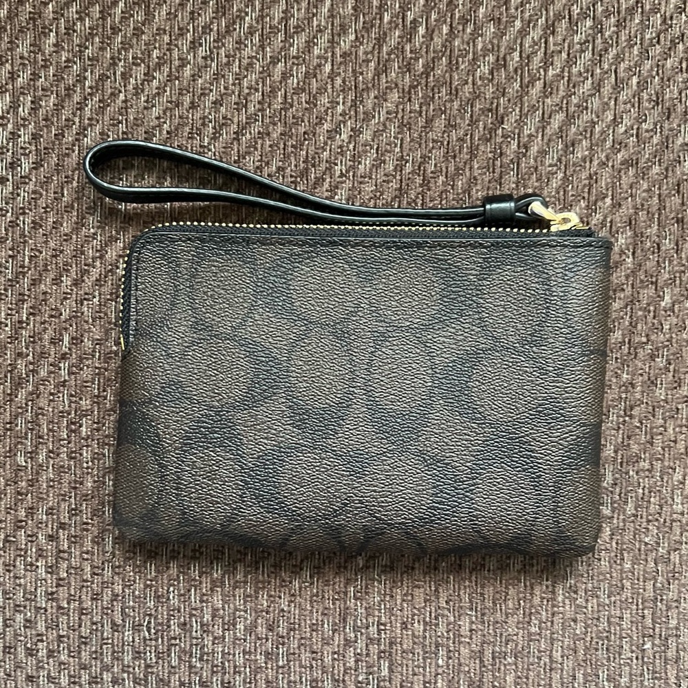 COACH Signature Coated Canvas Gold-Tone Hardware Corner Zip Stripe Wristlet NWT - Picture 8 of 9